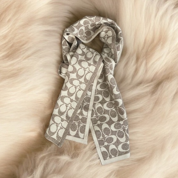 Coach Accessories - Coach Signature Logo Knit Muffler